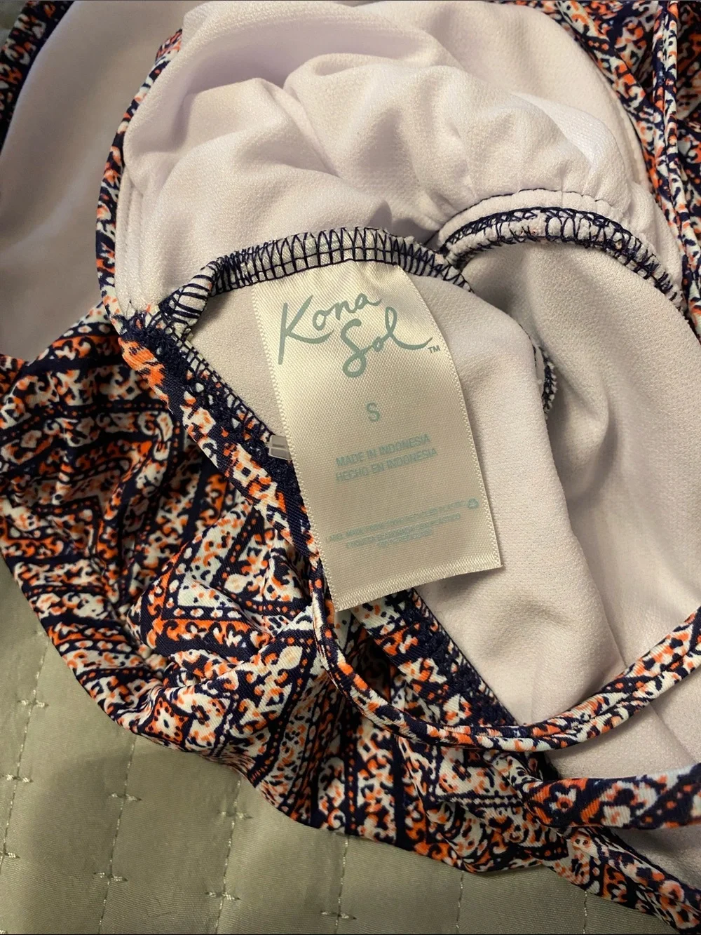 Kona Sol High Coverage One Piece Bathing Suit NWOT Multicolored Size Small.